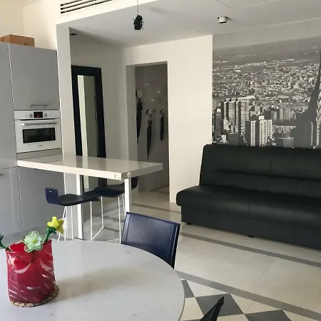 Cozy 2 Bedroom In Slima Tigne Point * Sliema